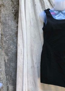 581212. Little Black Dress