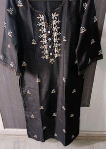Chanderi Silk Embroiderd Kurta And Pant Set