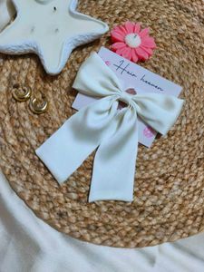 Classic Bow clip