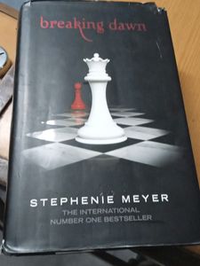 Breaking Dawn By Stephenie Meyer