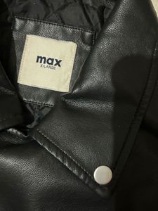 Black Leather Jacket (₹2100)🖤 Classy, bold