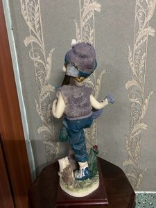 Sale!!Boy Statue