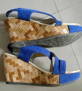Sandal