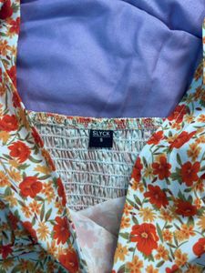 Printed V-Neck Crop Top