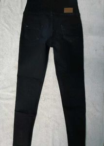 Black Skinny Jeans