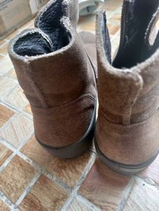 Women Boots (37 No)