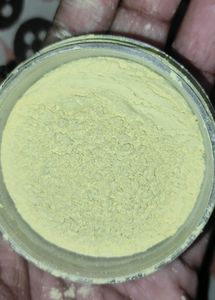 PROFESSIONAL TRASLUCENT BANANA POWDER💛👀