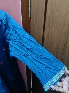 Xxl Embroidered Blue Kurta