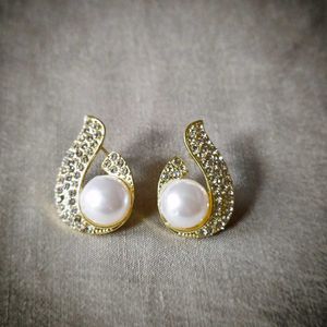 Korean Wave Pearl Earrings