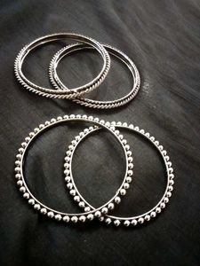 Silver Tone Bangle Set