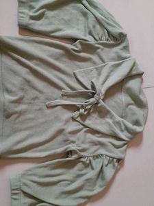 Cute Bow Crop Top💚