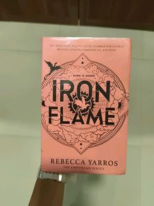 Iron Flame by Rebecca Yarros