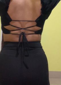 Trendyol Black Puff-Sleeve Crop Top with Crisscros