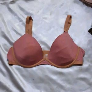 Parad  Bra