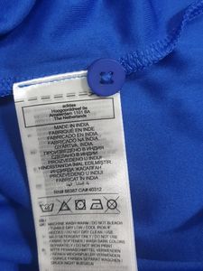 Adidas ORIGINAL POLO Tshirt For Men XL Size