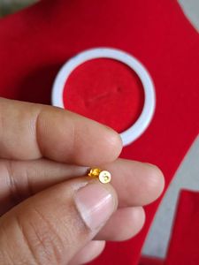 Gold Nose Pin 18ct