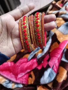 Red &amp; Gold Bangle Set