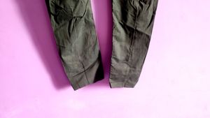 Green 💚 jeans For Man , Size 38