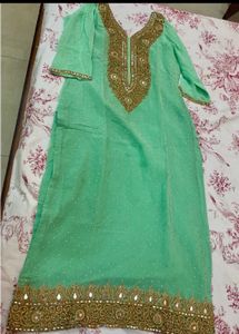 Beautiful Green Suit With Chudidar