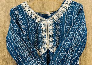 Bandhani-Style Kurti with White Embroidery