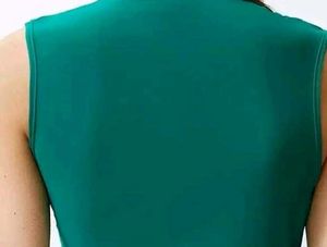 NEW TOP