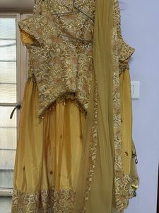 Elegant Gold Sequin lahanga