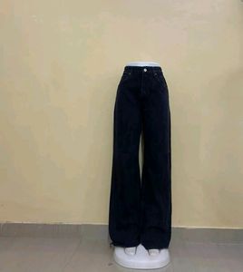 26 Waist Charcoal Jeans For Girls (Made In Korea) Negotiable...I wore Only Once But Didnt Fit Me So Selling Out