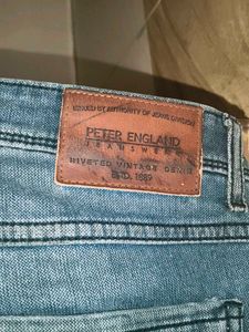 Light Wash Slim Fit Jeans