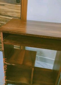 Computer table