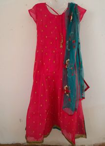 Pink Embroidered Kurta With Dupatta (Women&#39;s)