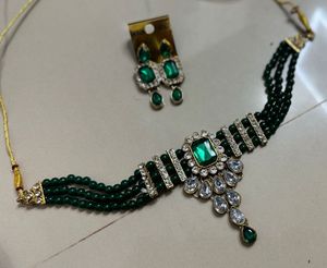 Emerald Green Necklace &amp; Earring Set