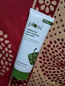 Plum Green Tea Pore Cleansing Gel Face Wash