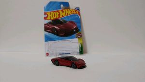 Hot Wheels McLaren Speedtail Red