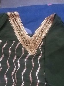 Mehandi Outfit Kurta And Layered Gharara