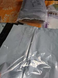 New Unused Wit Pod Courier Bags
