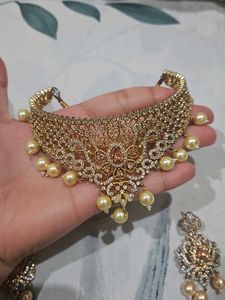 Pearl and Gold Jewelry Set