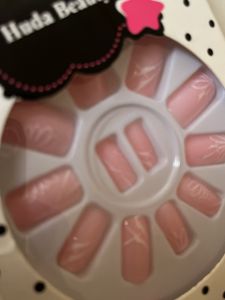 HUDA Beauty Nail Art