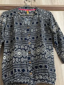 Patterned 3/4 Sleeve Top
