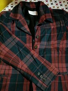 Plaid Blazer. shoulder pads attached