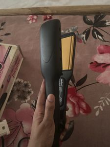 Sanford Hair Straightener