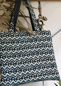 Unique Pattern Tote Bag