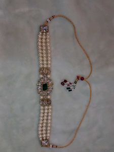 Elegant Pearl & Emerald Necklace