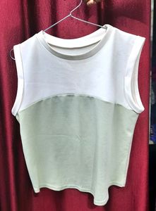 GORGEOUS PRETTY SLEEVELESS TOPB