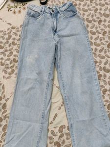 Light Wash Jeans (Waist 28)