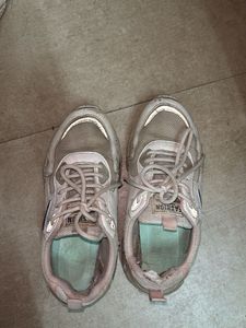 White sports shoes