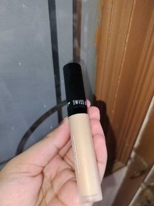 Swiss Beauty Liquid Concealer Shade 03 Light Moyen