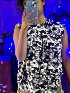 Camo Sleeveless Top