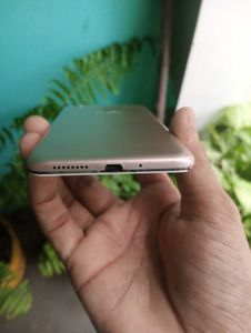 Vivo Y55 phone