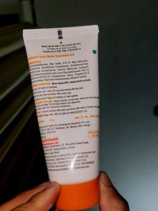 La Shield Spf 50+ Sunscreen