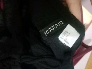 H&amp;M Black Textured Tie-Neck Top